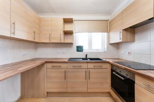 KITCHEN- click for photo gallery